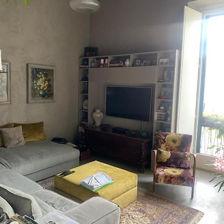 Apartament La Casa Di Paola Salerno Zewnętrze zdjęcie