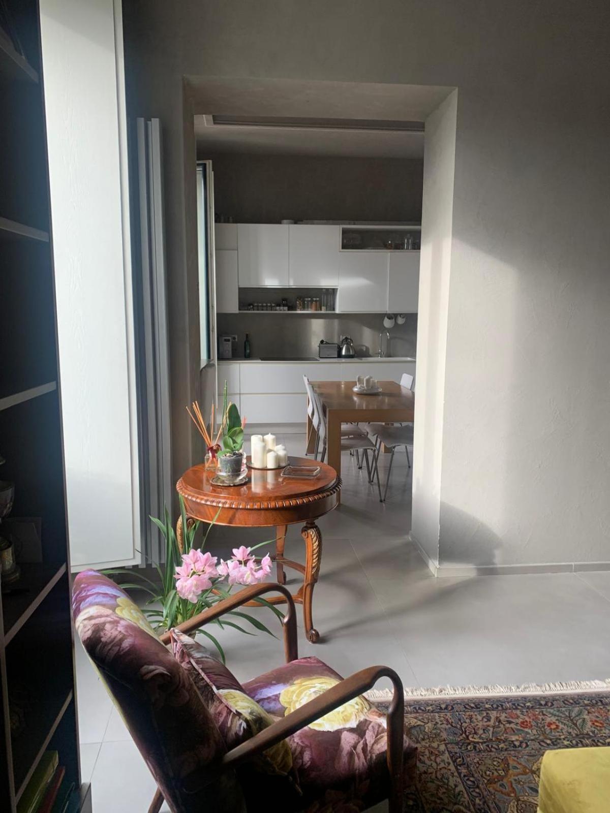 Apartament La Casa Di Paola Salerno Zewnętrze zdjęcie