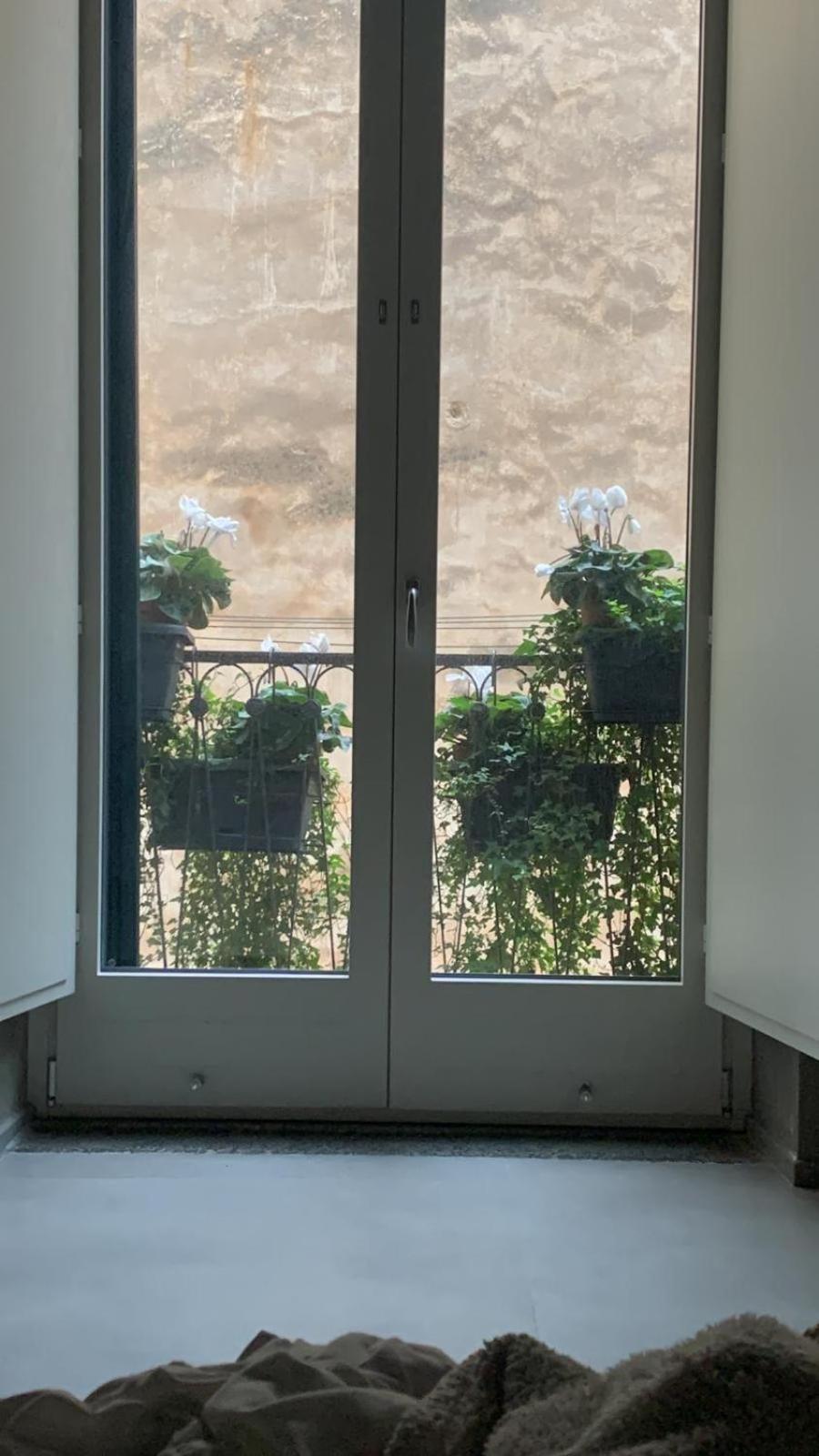 Apartament La Casa Di Paola Salerno Zewnętrze zdjęcie